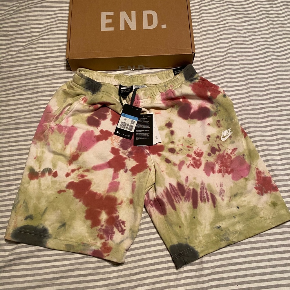 Nike Tie Dye shorts